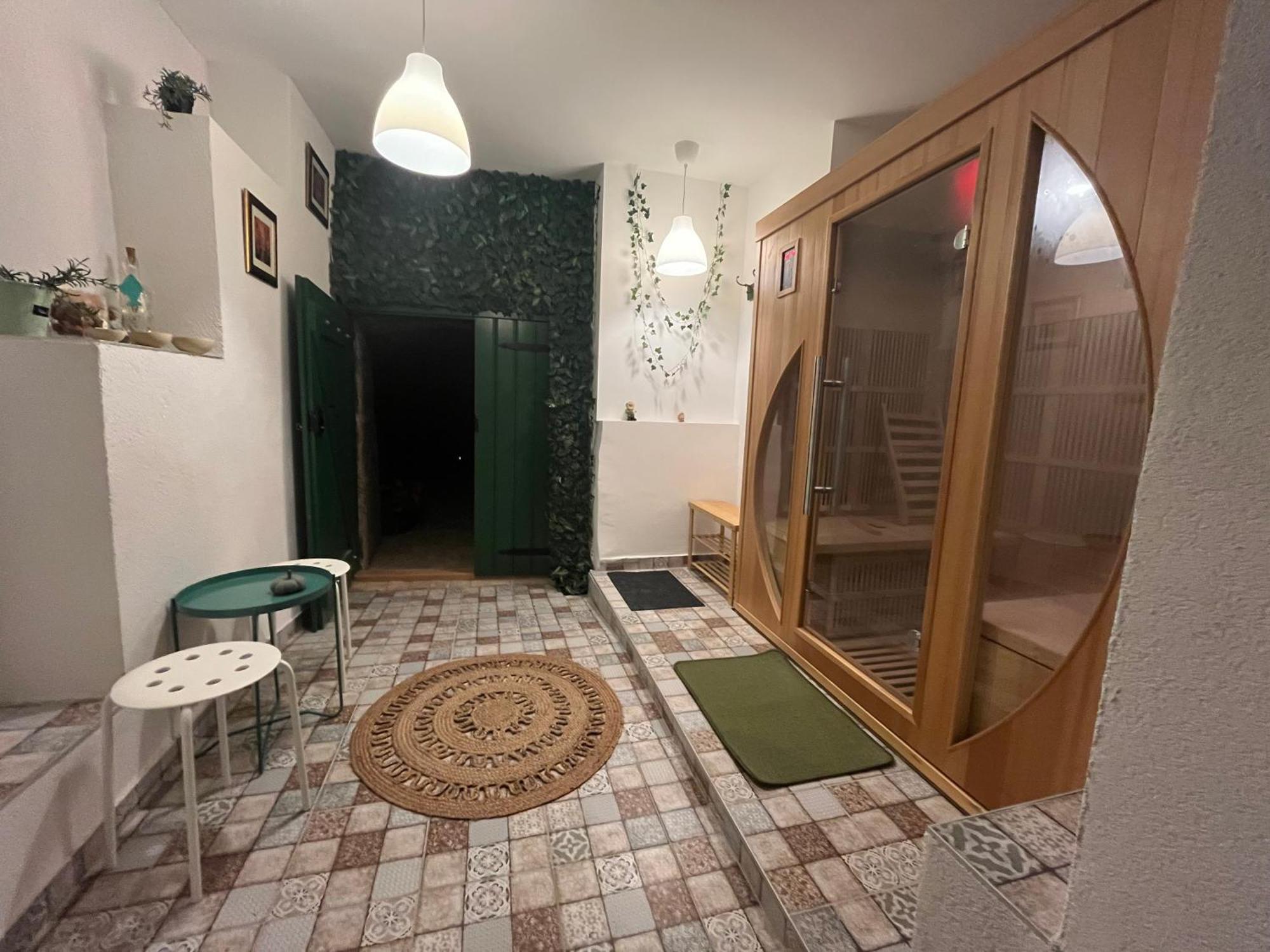 Ladislaus Schnaps-Haus Falusi Vendégház Csolnok Exterior foto